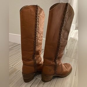 Vintage Frye Black Label boots braid trim 6.5
